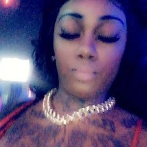 Meet your Posher, Dior